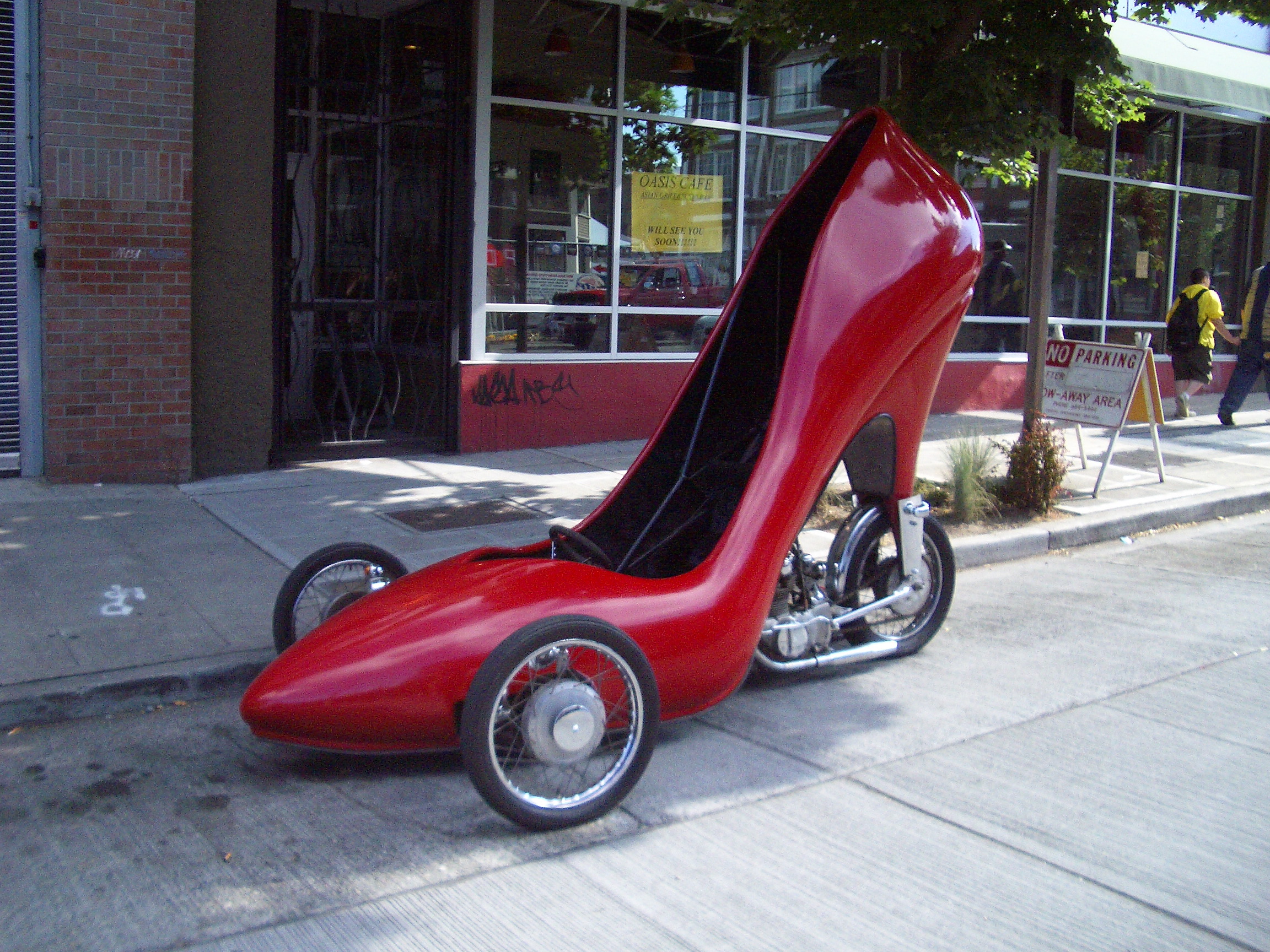 Big-shoe-Tricycles-vehicle